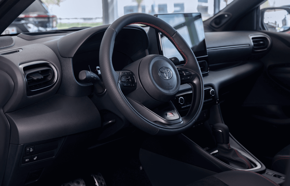 Univers-Toyota-les-garages-chaigneau Interieur de voiture
